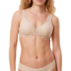 BH Body Make-Up Illusion Lace