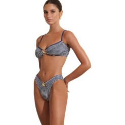 Bikini Luna