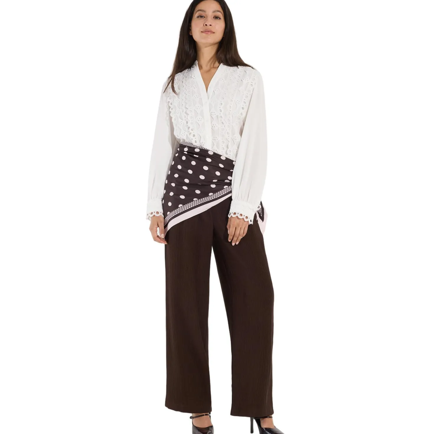 Bluse mit spitzenbesatz