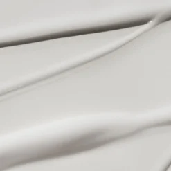 botanical repair™ strengthening leave in treatment