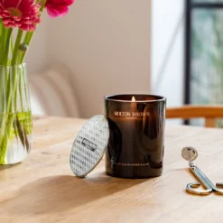 Delicious Rhubarb & Rose Signature Scented Candle (Single Wick)