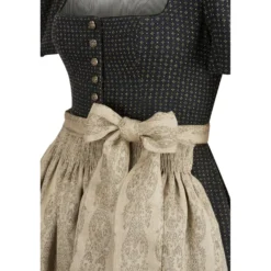 Dirndl Laura