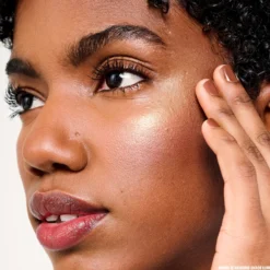 Glow-la-la Lumi - Samtig schimmernder Highlighter