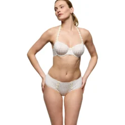 Hotpants Avero Ivory Petal