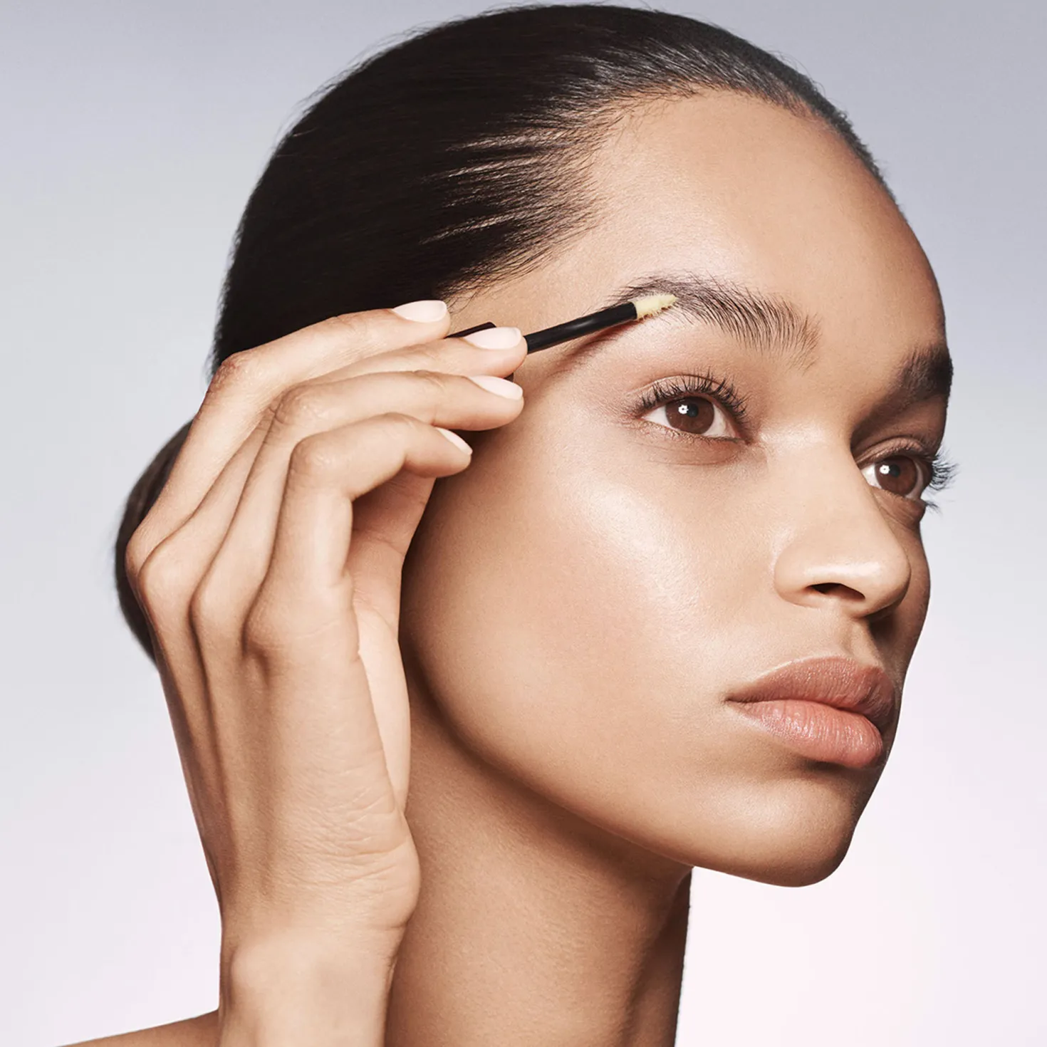 Invati Brow™ Thickening Serum