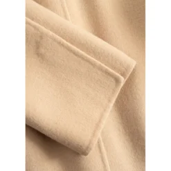 Jacke Joselyn