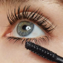 Mascara Space Black