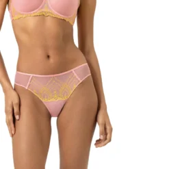Mini-Slip Mysterious