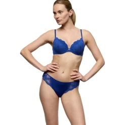 Rioslip Cathia