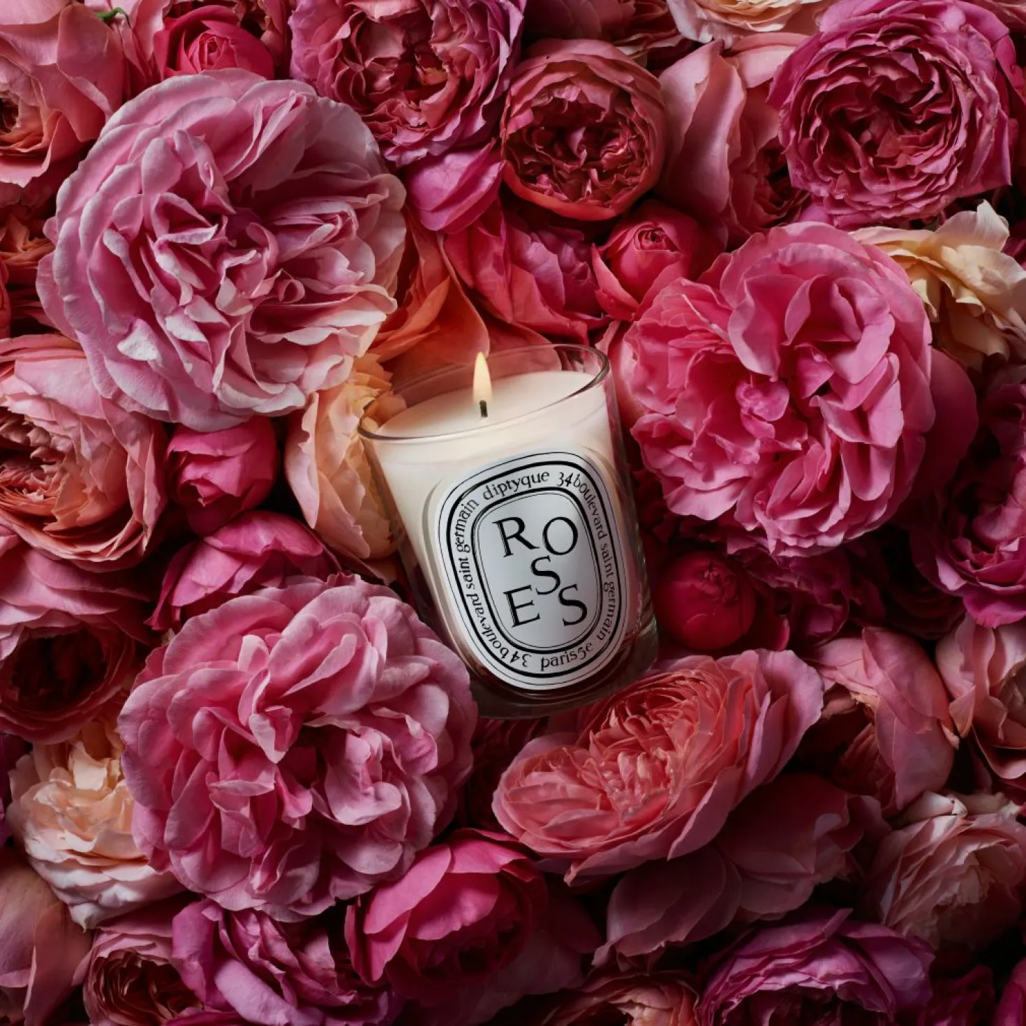 Roses Classic candle 190g/6.7oz