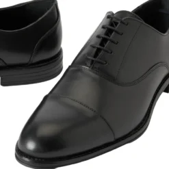 Schuh Lathan