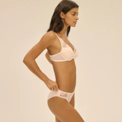 Slip Intrigue