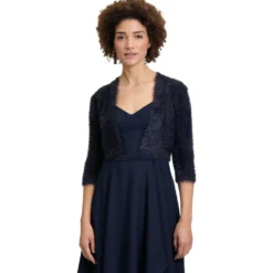 Strickbolero mit Struktur