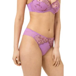String Delightful