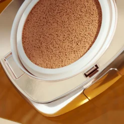 The Luminous Lifting Cushion Foundation SPF 20