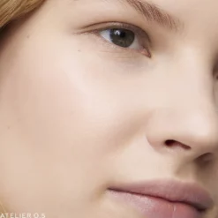 Vital Skin Foundation Stick