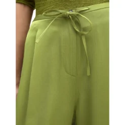 Weite hose
